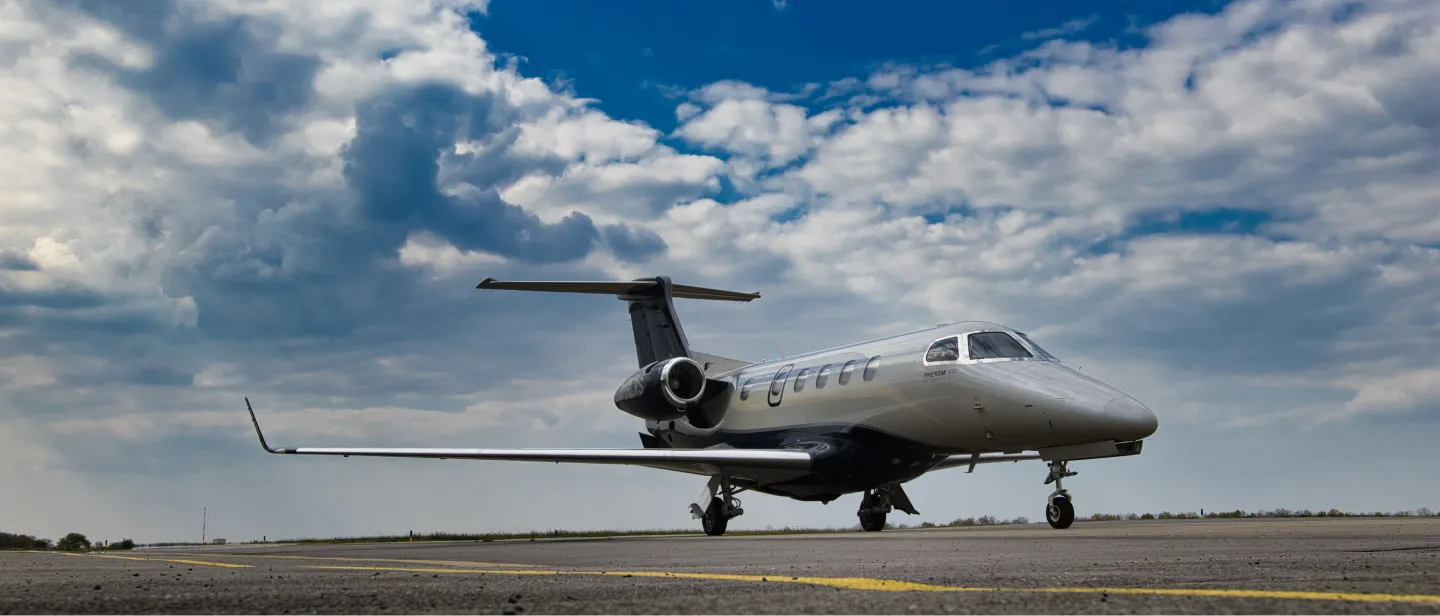 phenom 300 sur le tarmac