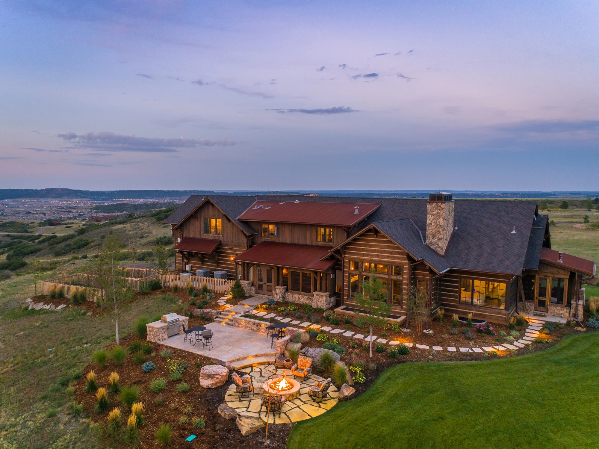 An award-winning residential landscape design by Ivy Street Design.