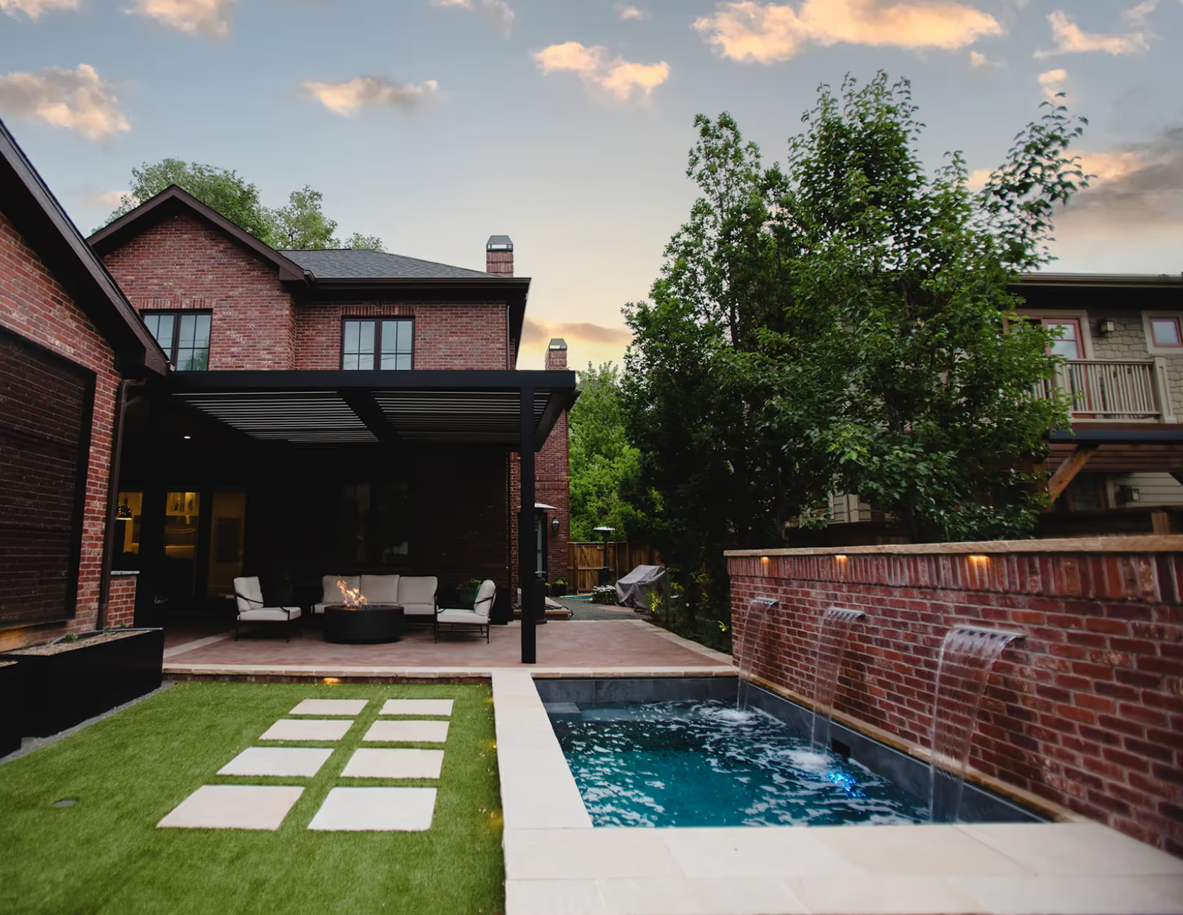 Small and Natural Pool Ideas for 2025