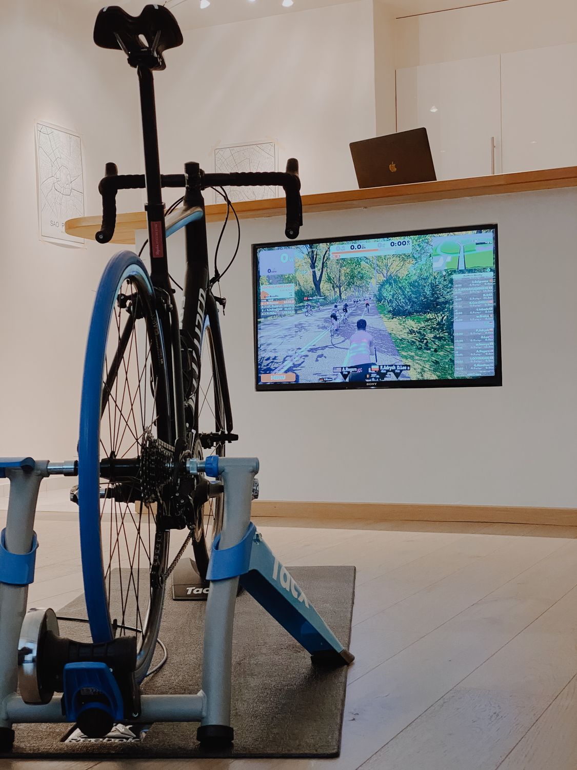 Indoor smart trainer pain cave setup for structured cycling workouts