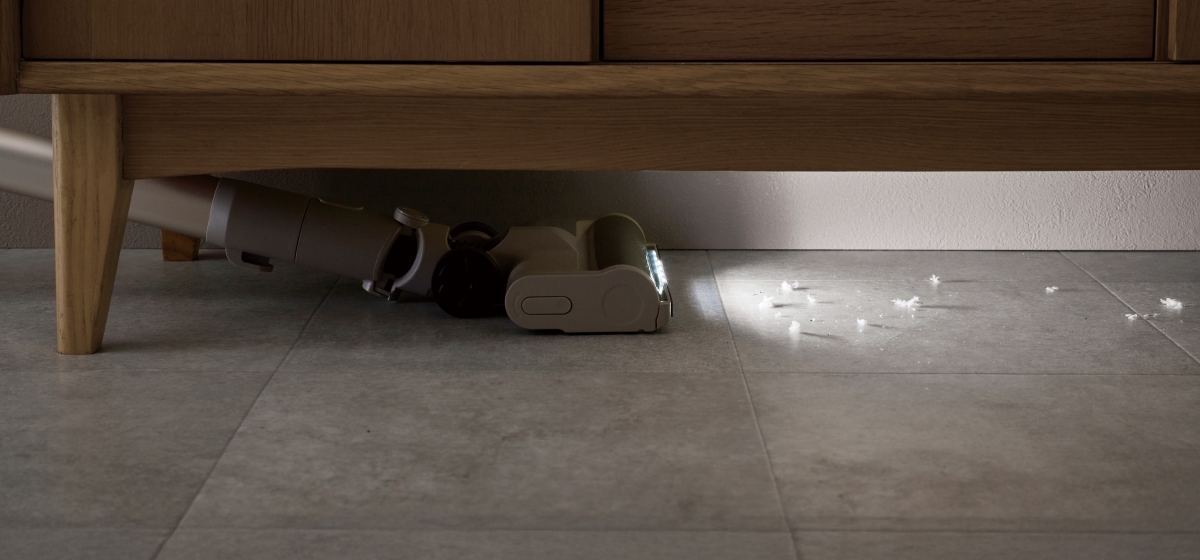 Illuminates Hidden Dust