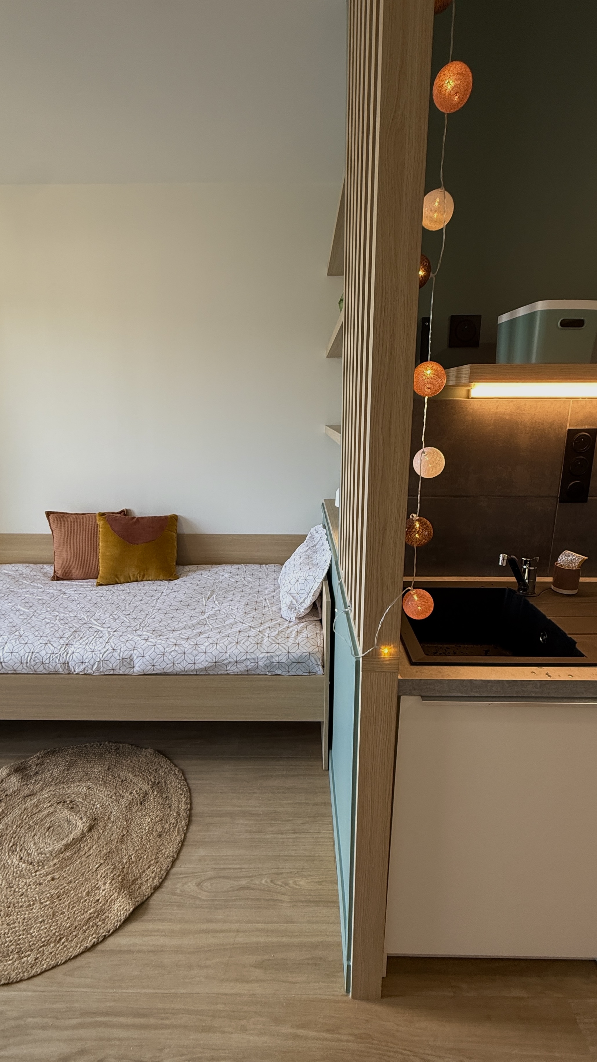 Configuration du studio Atelier 80 : un espace entièrement équipé pour votre confort