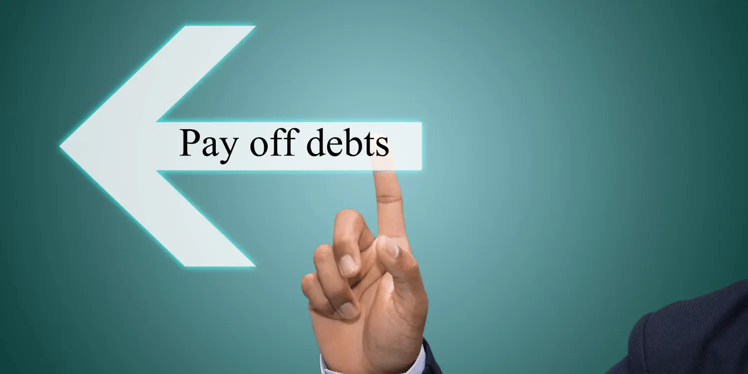 An arrow with 'pay off debts' on it illustrating  prioritizing payments to pay down debt                                                                                                                                                                                                               
