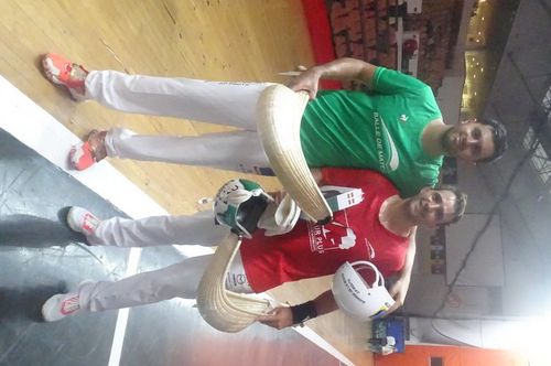 Rivaux et potes en même temps!