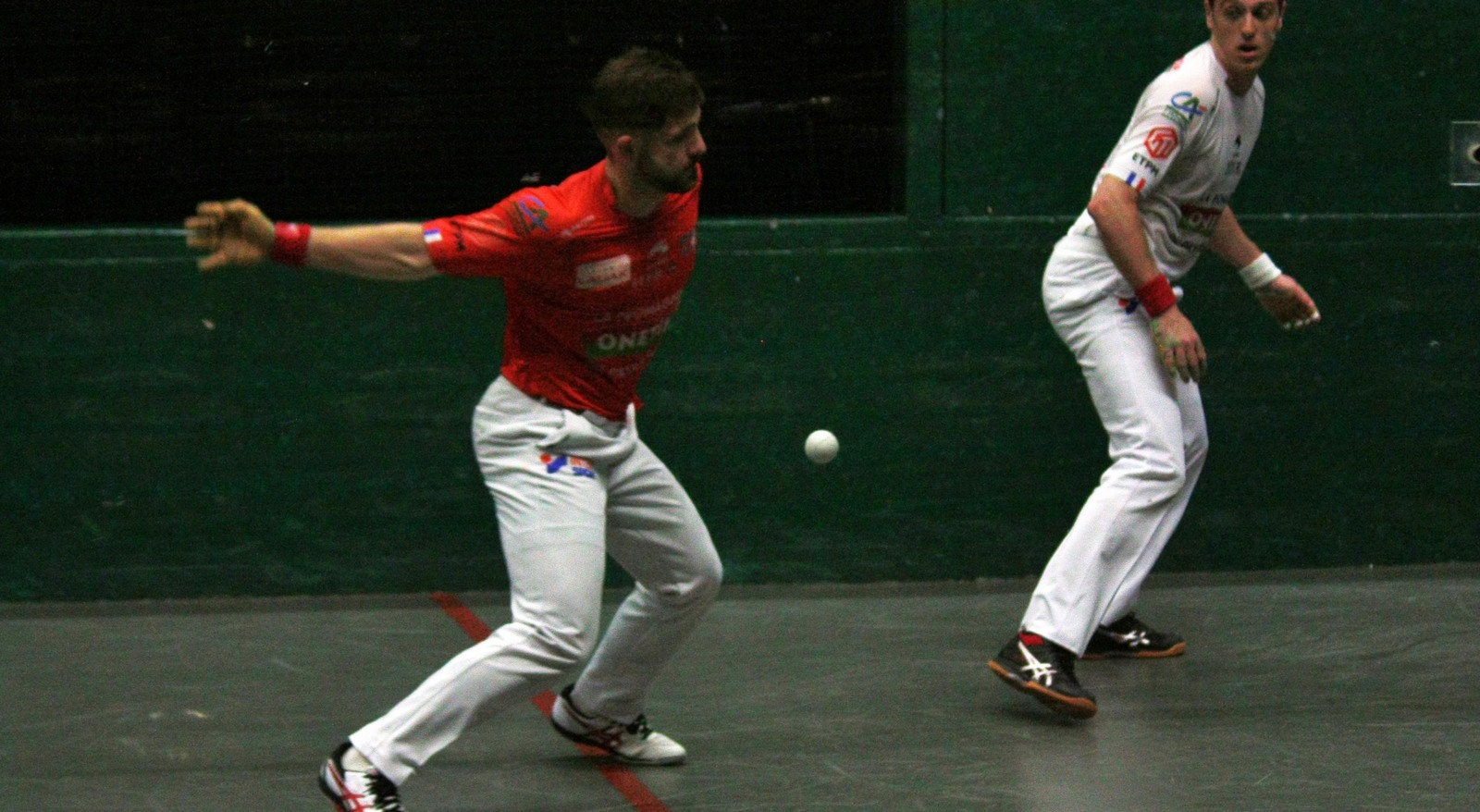 La main nue est très exigeante