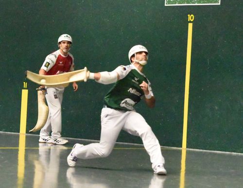 Jean Olharan tant qu'il y eut du carburant!