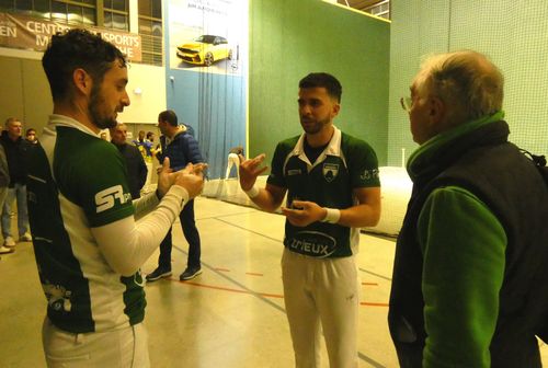 Premier débriefing en compagnie de Raymond Cazadebat tg