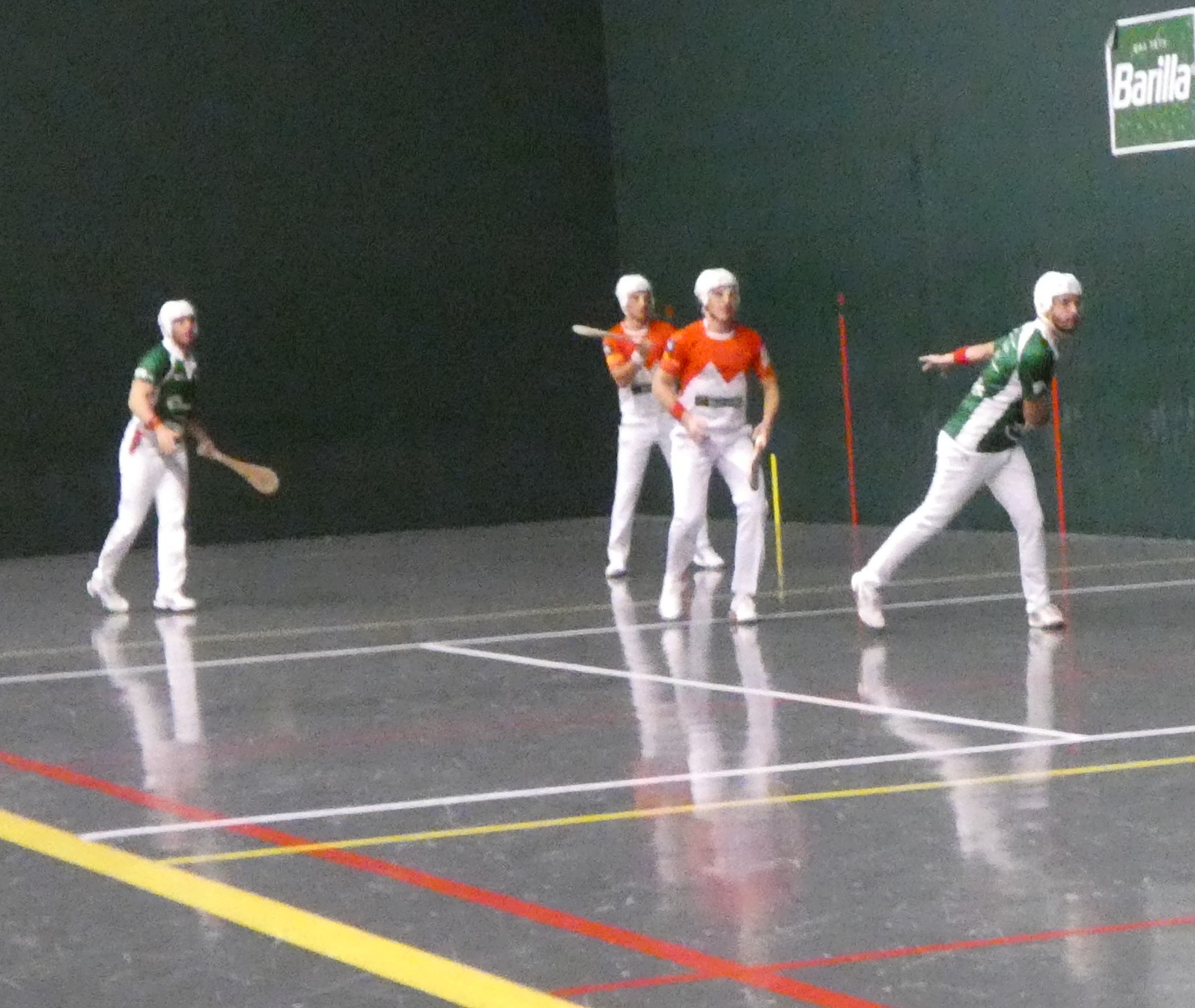 Les deux frères Moura semblent dans l'étau palois.