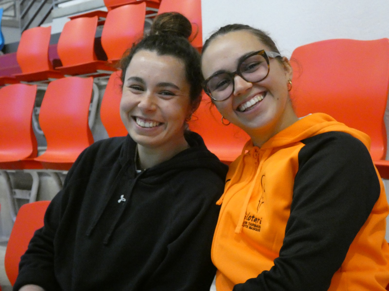 Souriantes nos Camille!