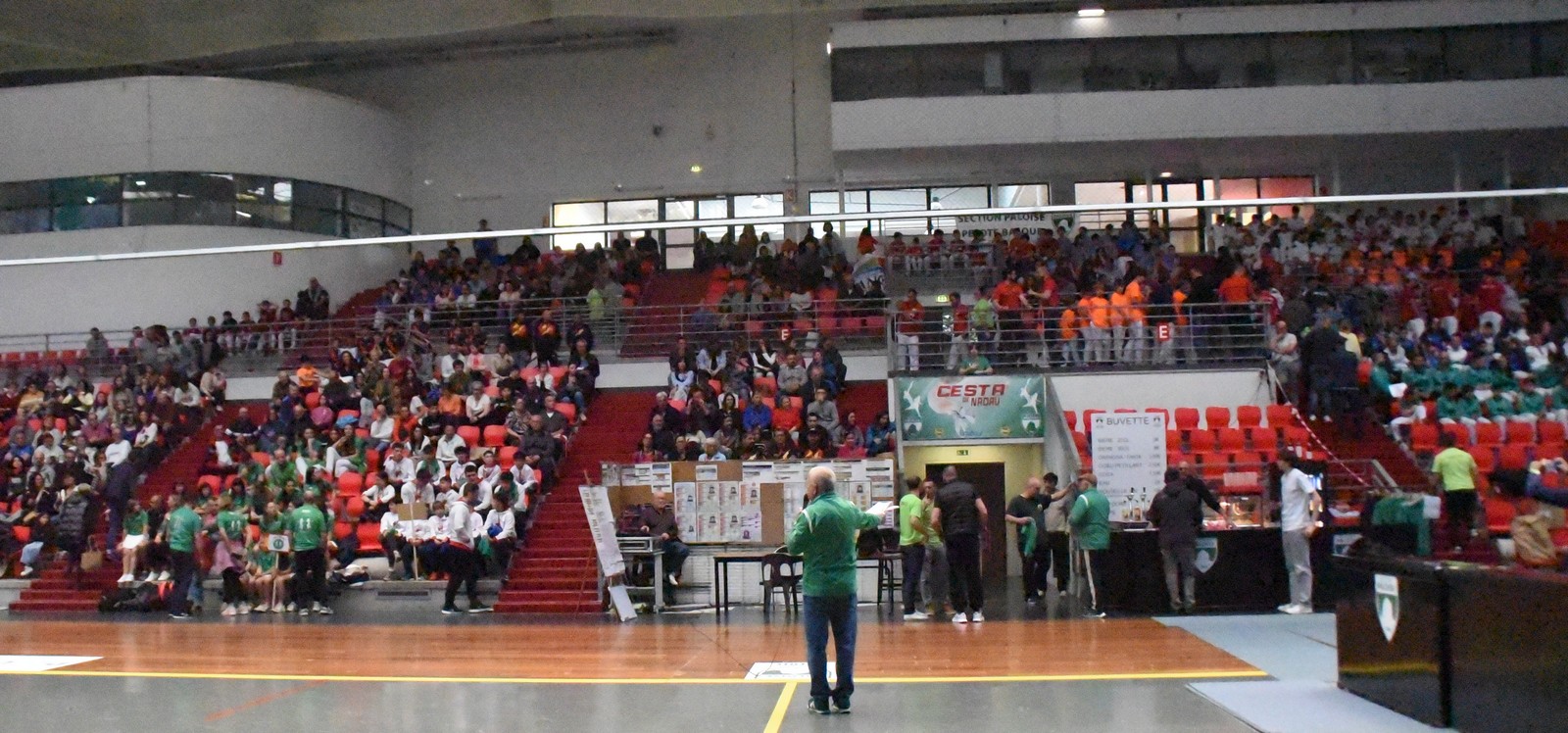 Quand le paleta tour envahit le jaï alaï...