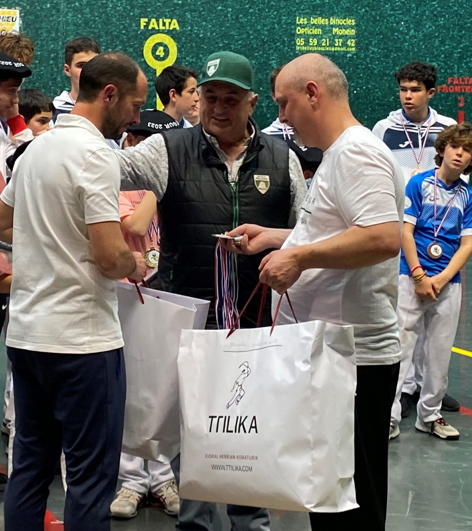 La remise des prix: un marathon!