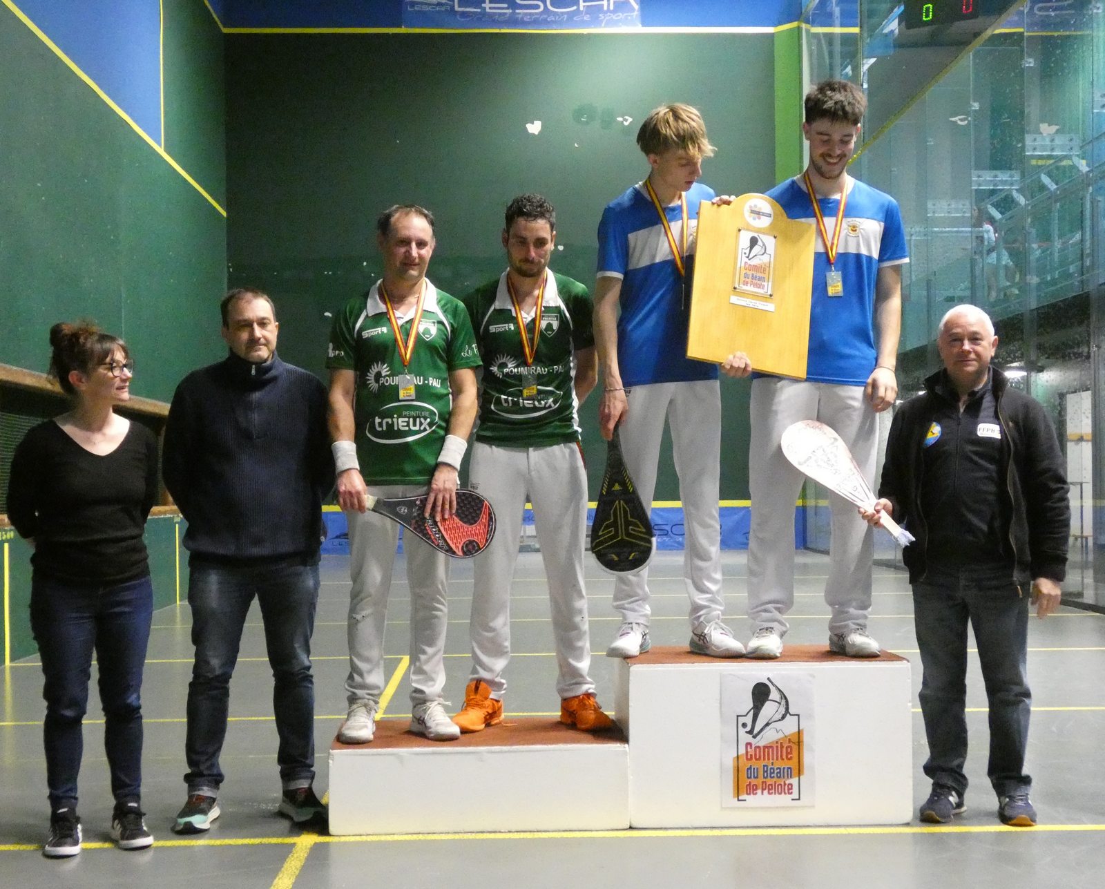 Le podium sans grand sourire