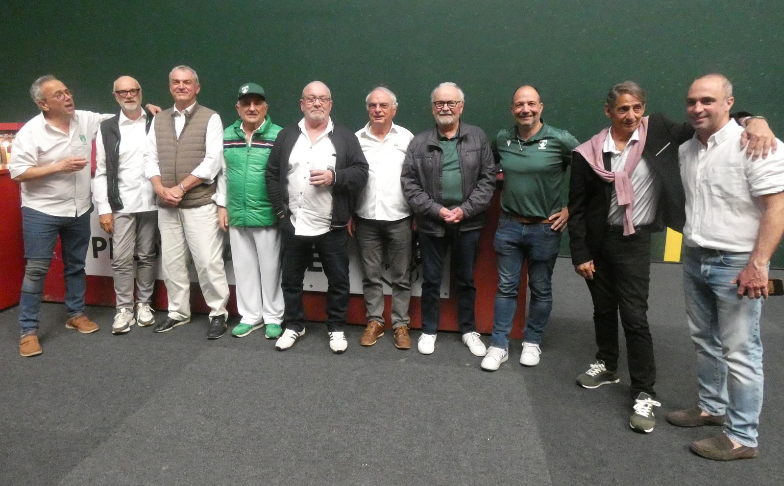 et re-mention bien à l'équipe des dirigeants qui a oeuvré sans compter!