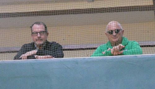 Xavier Cazaubon president de la FIPV et Gérard Pierrou celui de la Section deux spectateurs très attentifs