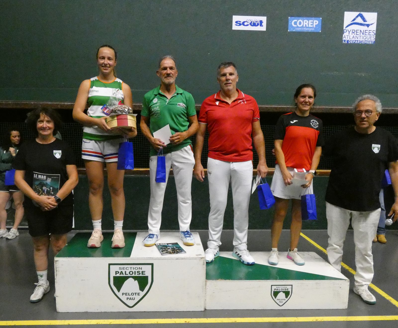 Le podium du tournoi mixte