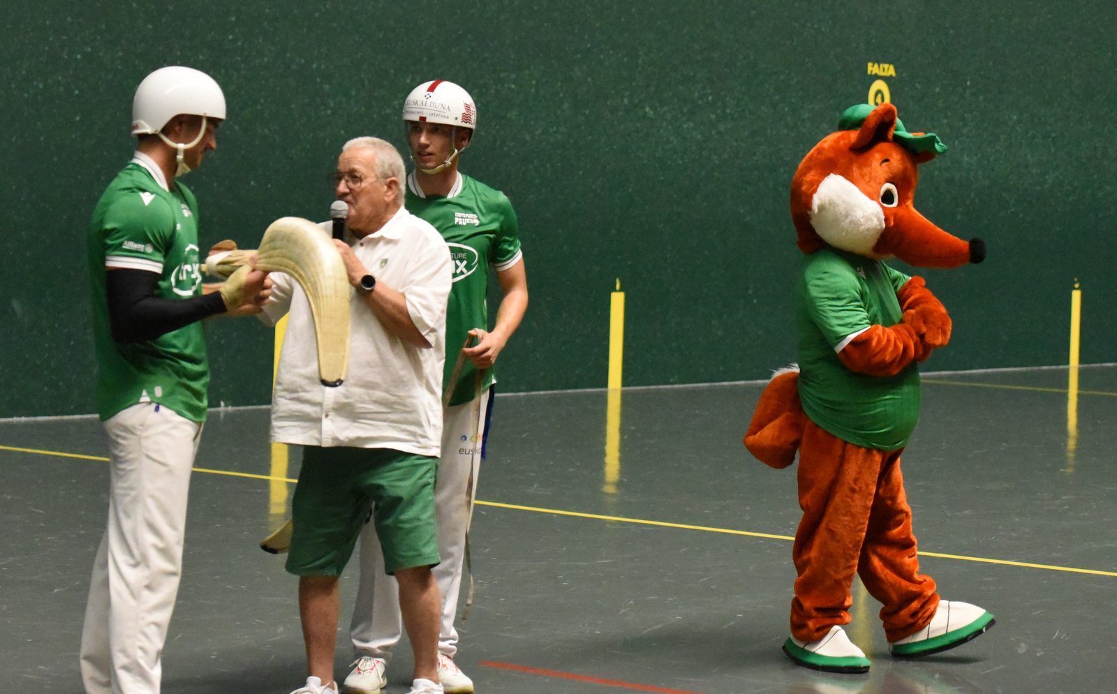 Des vainqueurs heureux confiants leurs impressions 