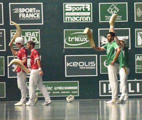 L'épilogue, des "rouges" déçus des "verts" heureux mais sans effusion.ex