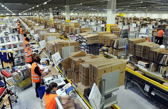 What Is an Ecommerce Fulfillment Center? A Complete Guide for Online Sellers
