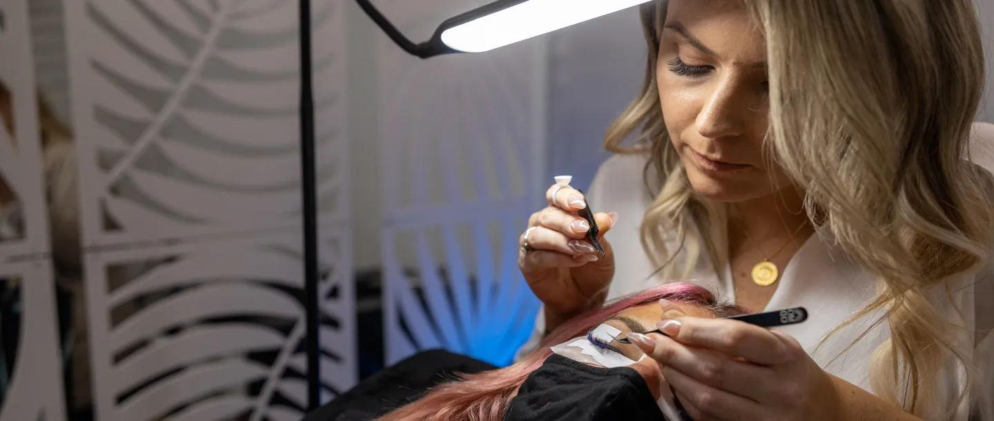 Choose the best software for brow and lash artist