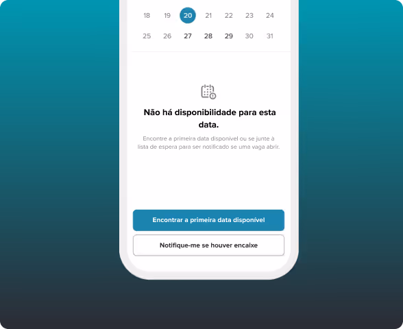 Interface móvel mostrando um calendário com datas e uma mensagem em português informando que não há disponibilidade para a data selecionada, com opções para encontrar a próxima data disponível ou ser notificado se uma vaga abrir.
