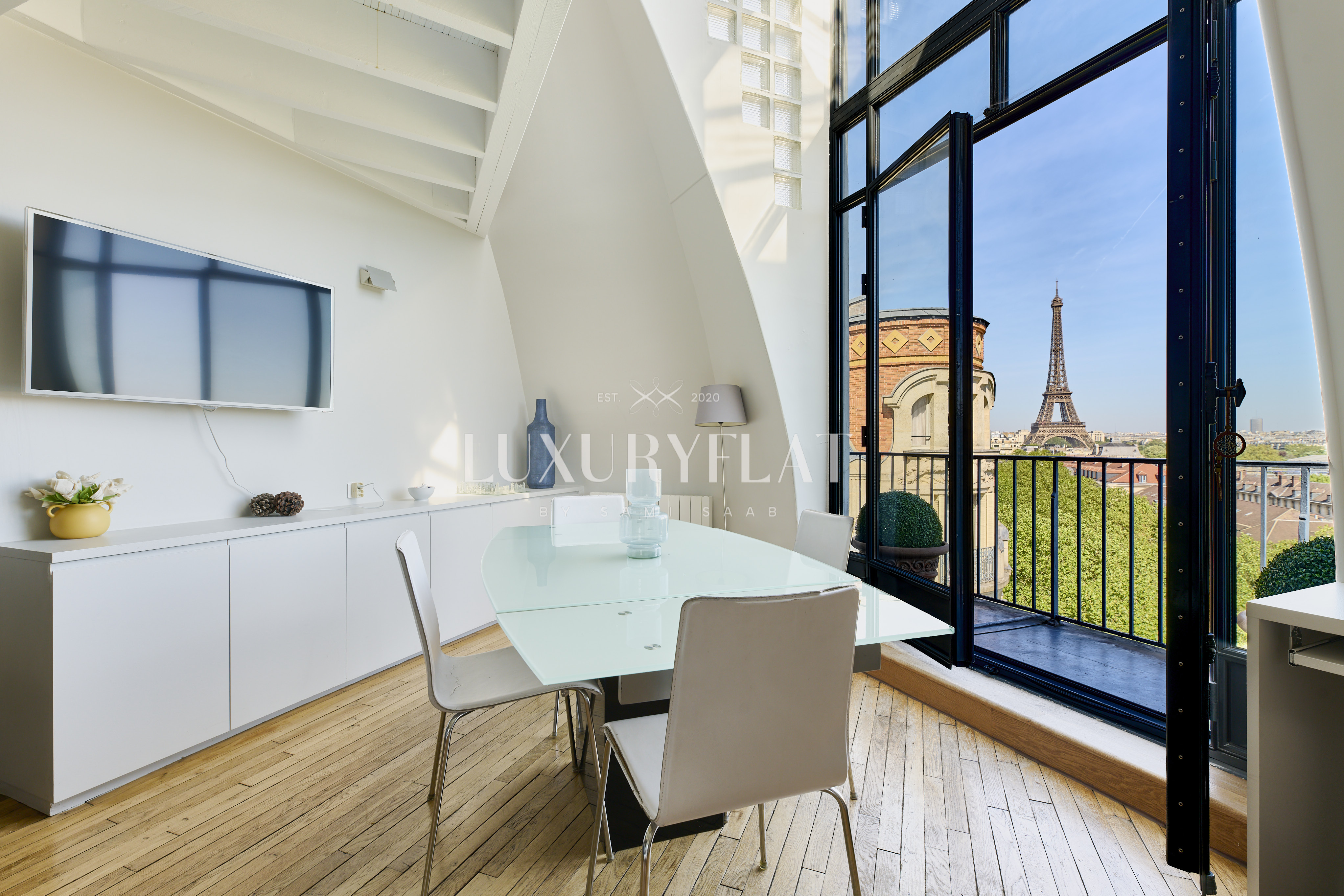LUXURY FLAT IN PARIS - Paris real estate properties
