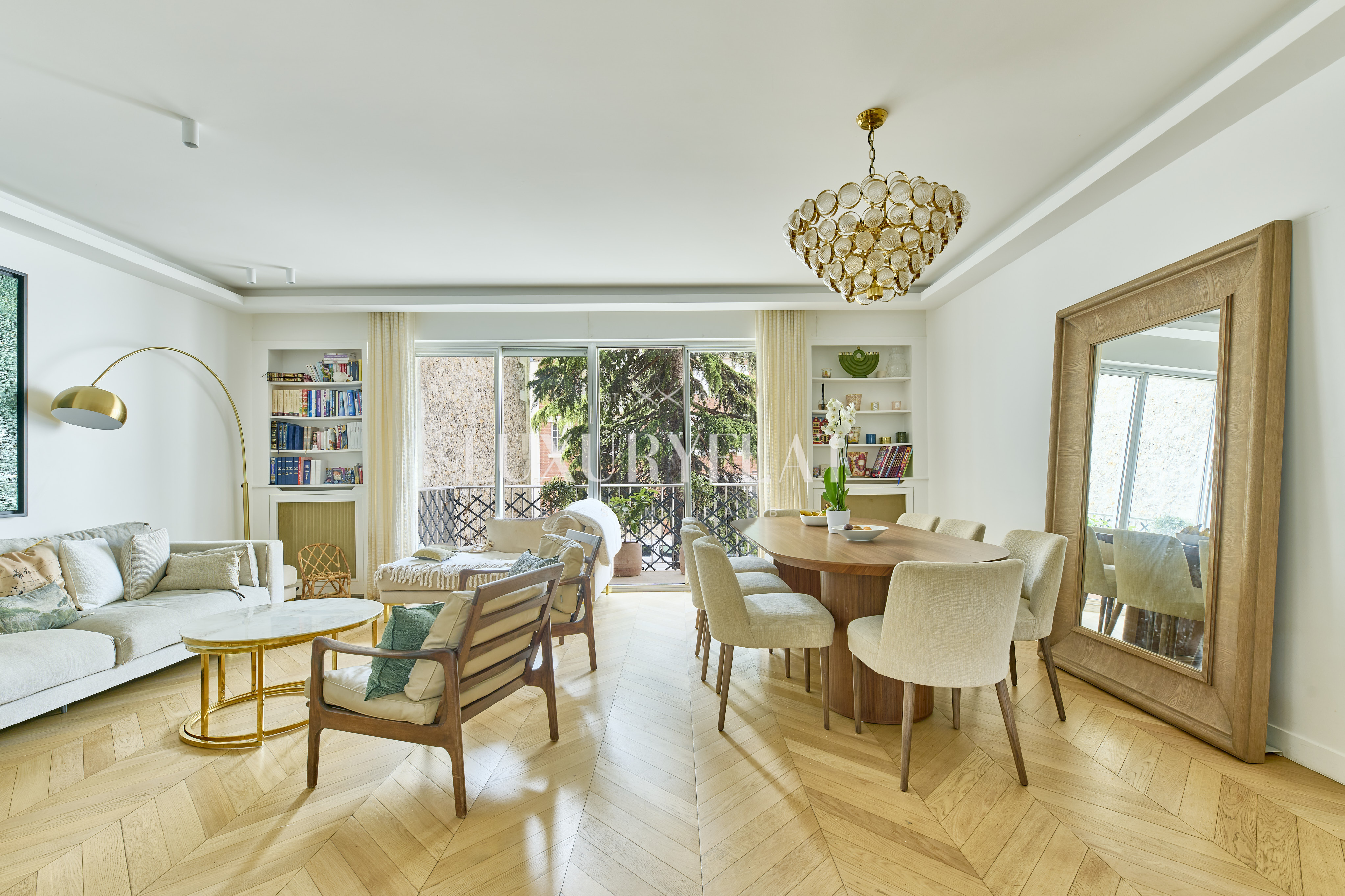 LUXURY FLAT IN PARIS - Paris real estate properties