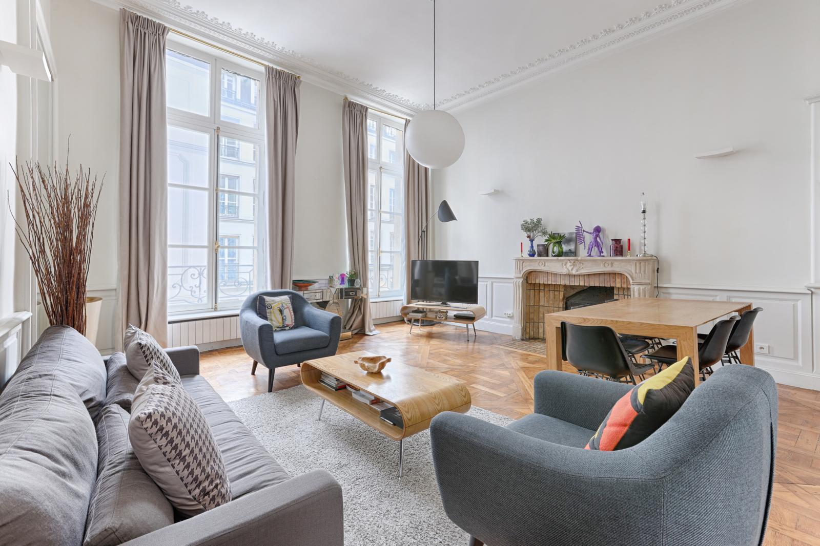 LUXURY FLAT IN PARIS - Paris real estate properties