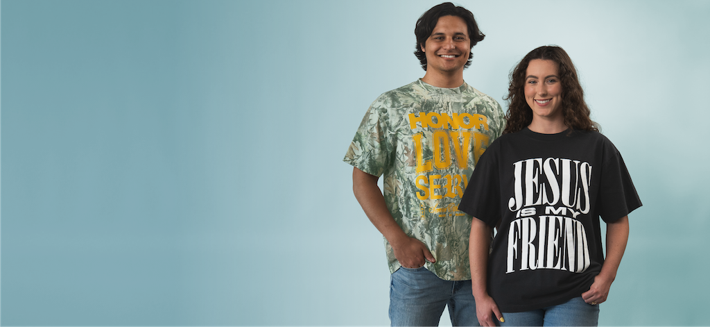 Oversized Boxy Tee vs. Signature Tee: What’s the Difference in Fit?