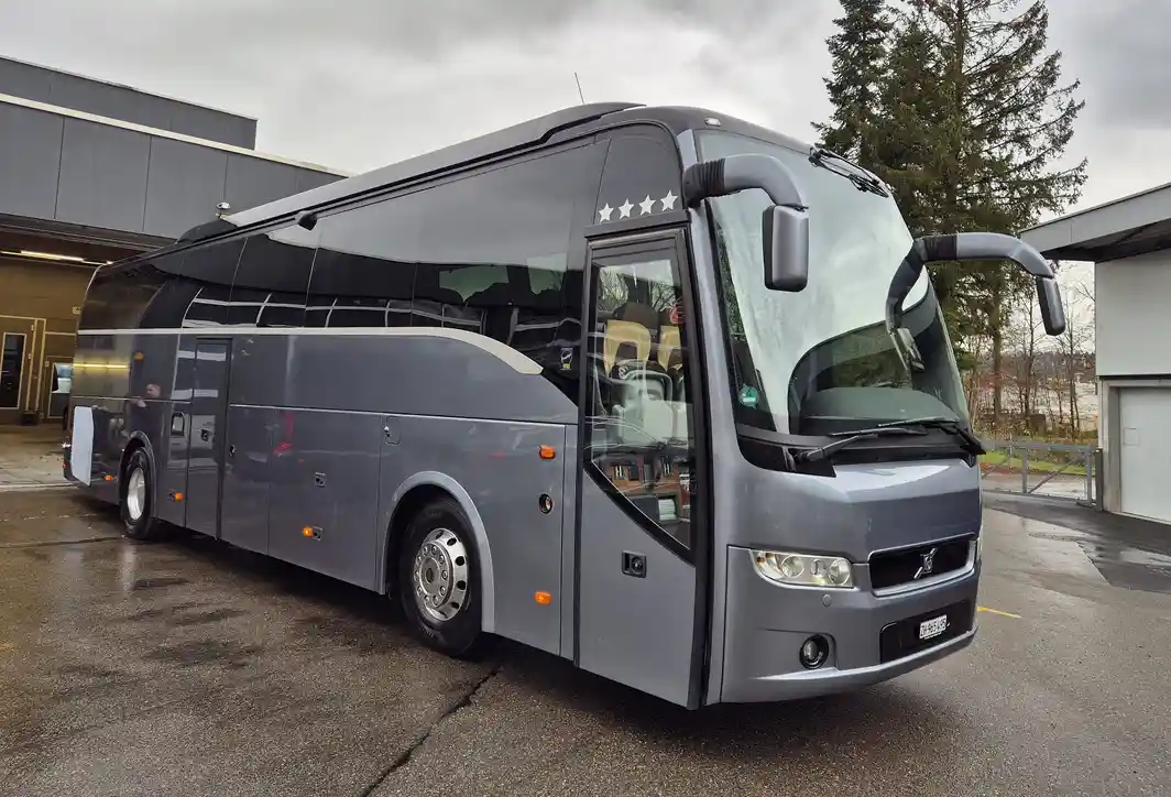 Volvo 9900 coach
