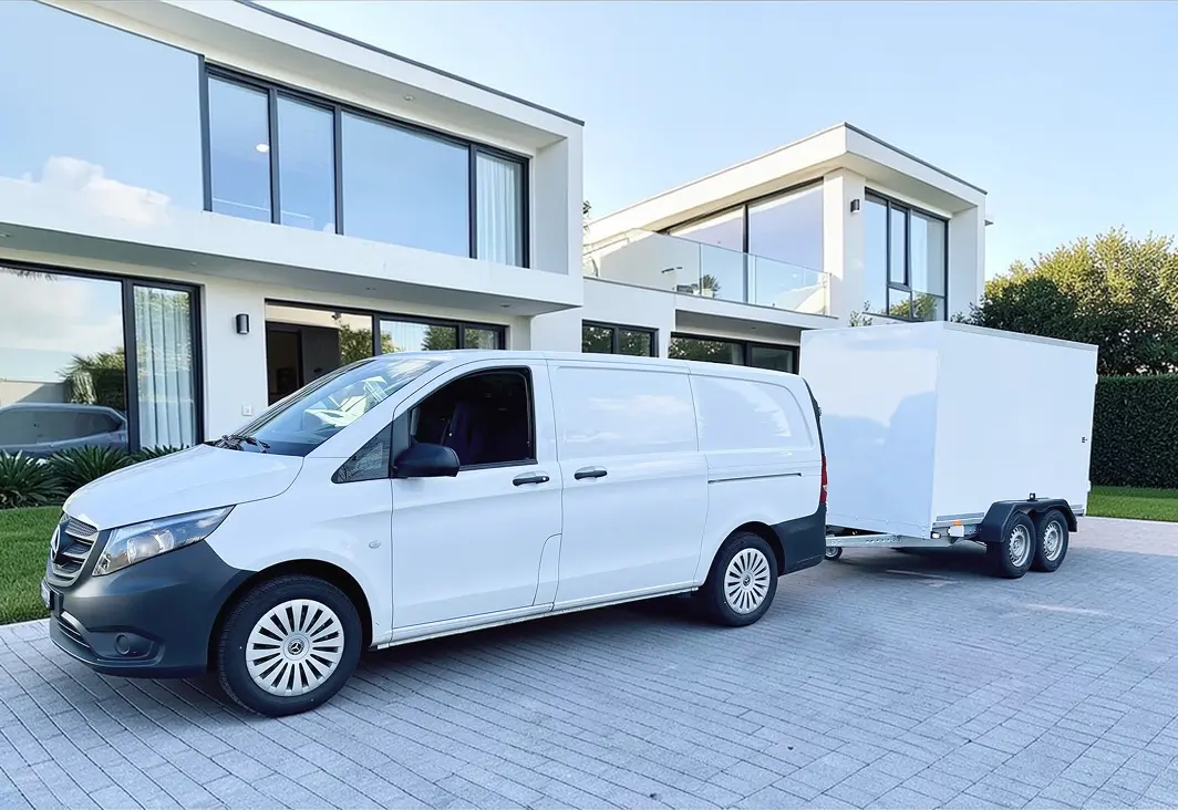 Busses für Koffertransport