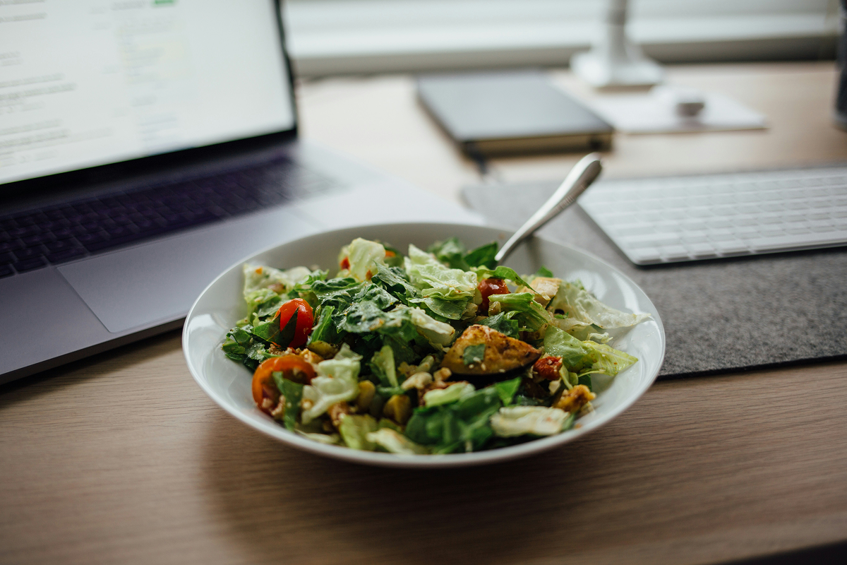 The Great Lettuce Crash: How a Food Scare Rewrote the Grocery Basket Overnight