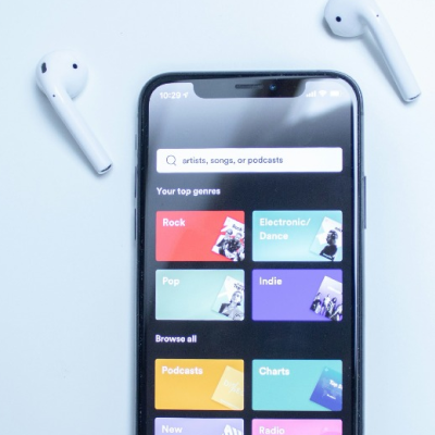 Listening to good music is one of Favour's Interest