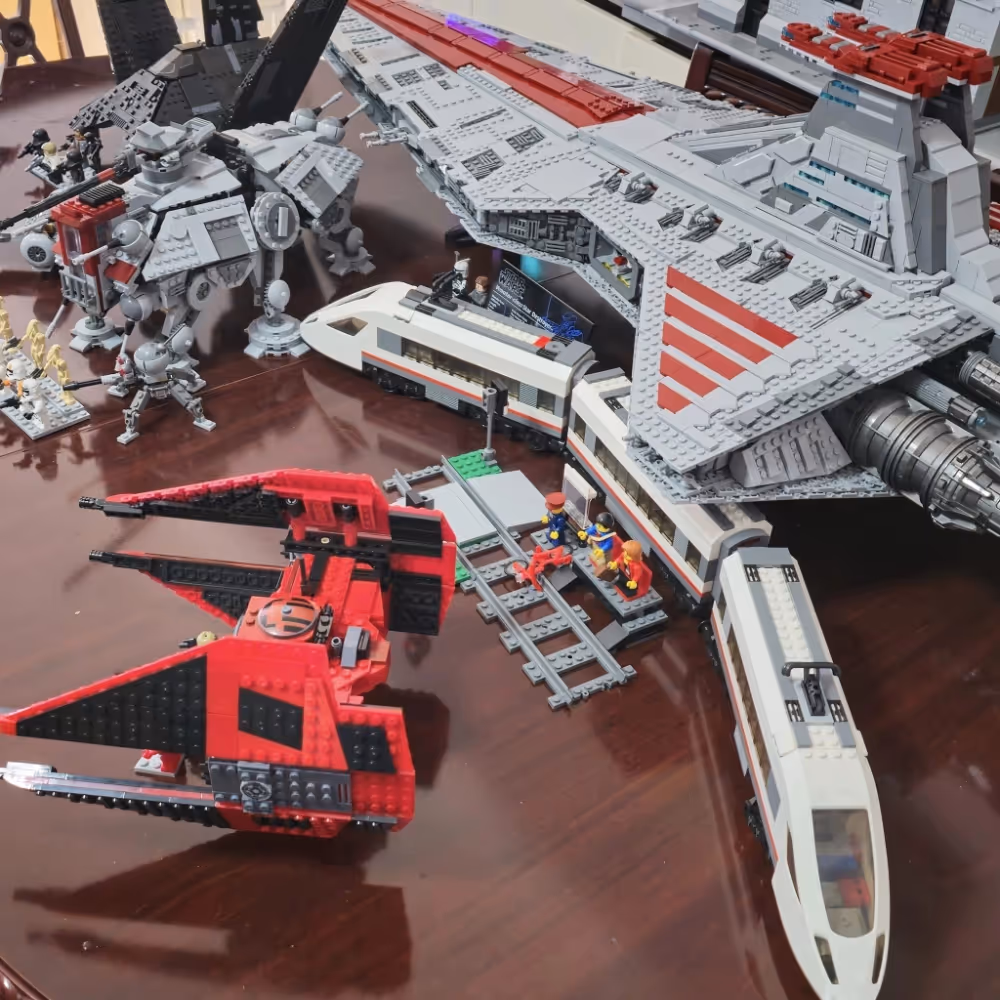 Lego kit of a space ship