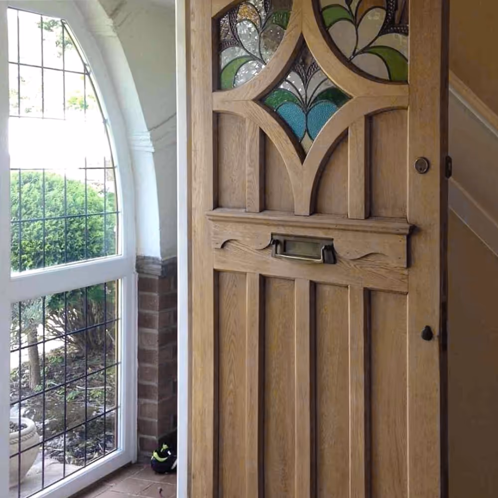 A new period style oak front door