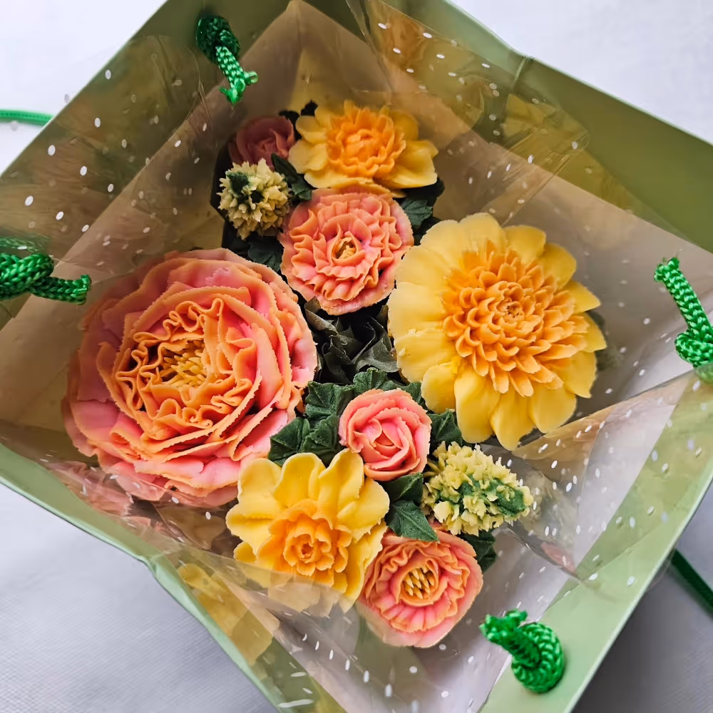 An beautiful bouquet made from cupcakes