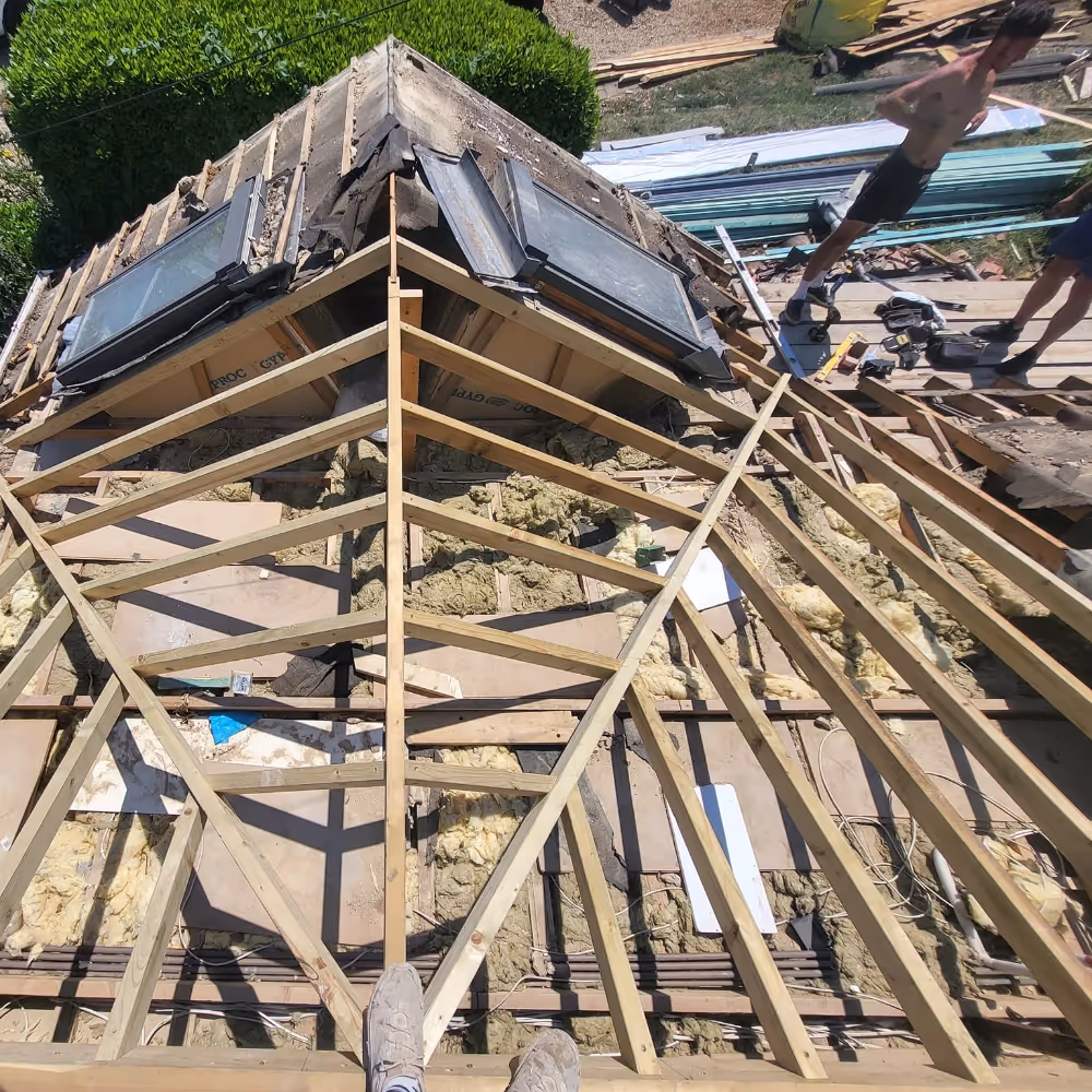 Timber roof trusses