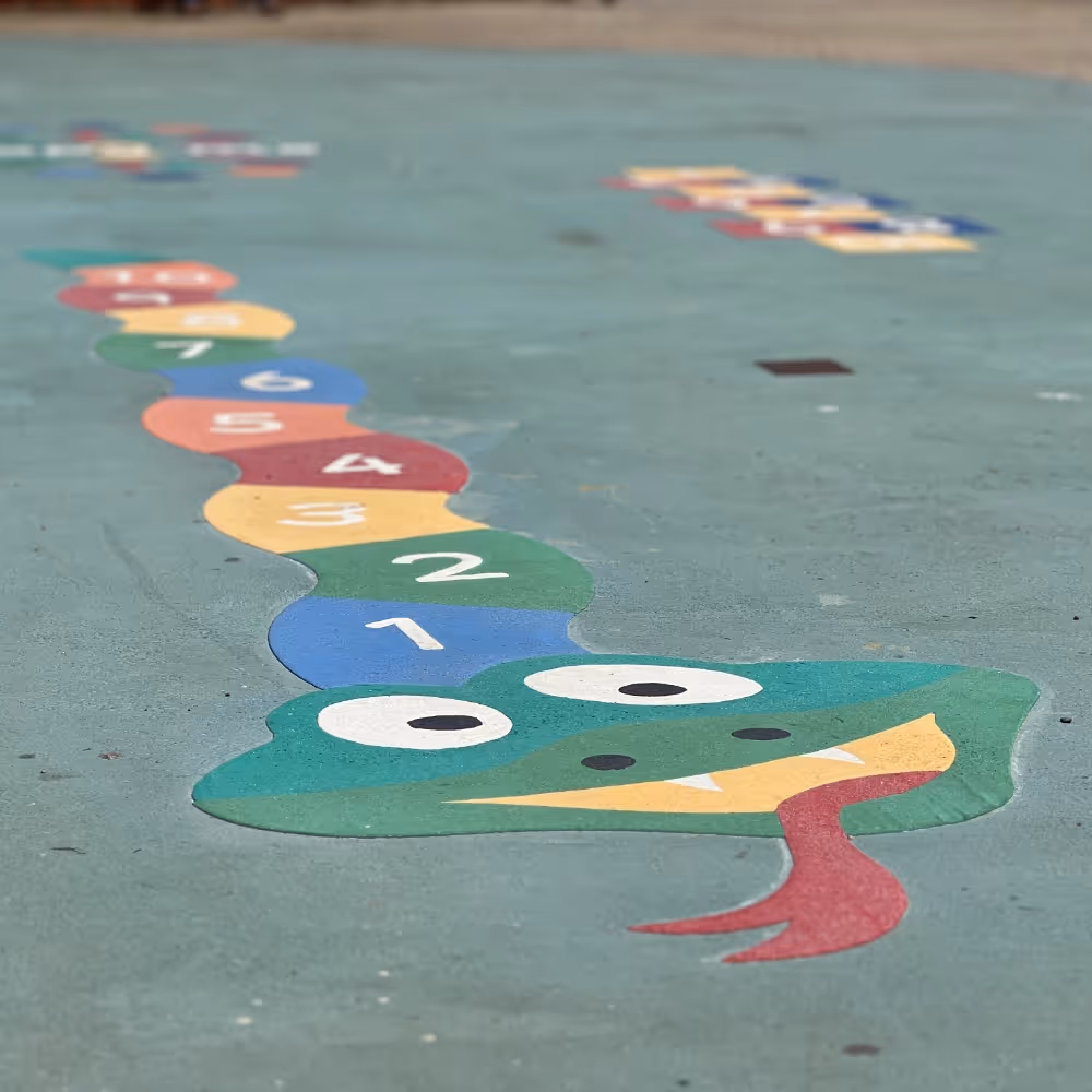 Snake themed pavement game