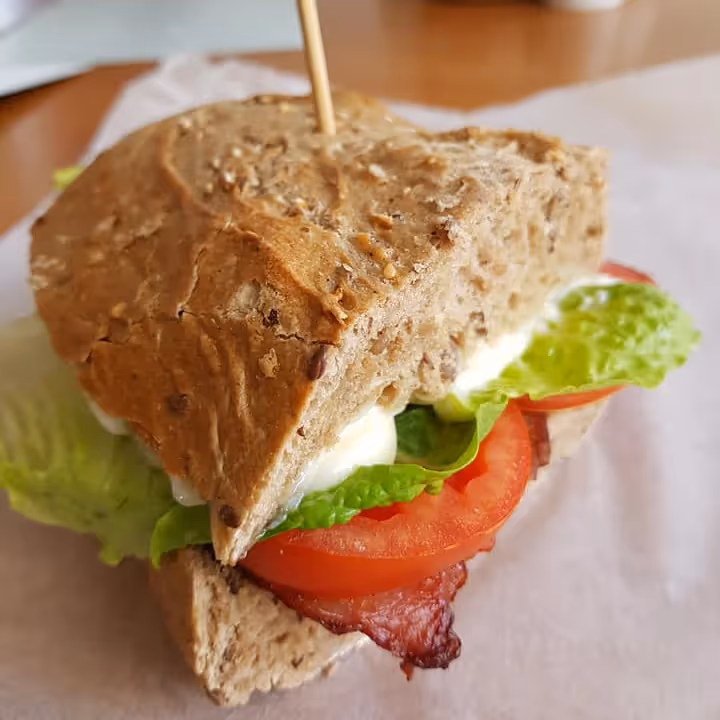 A BLT baguette