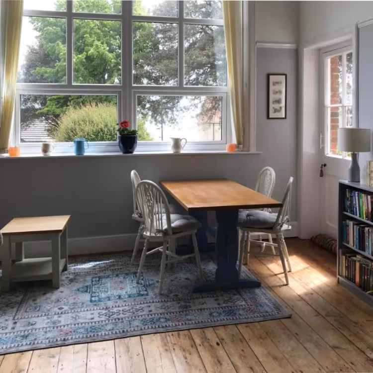 Guest house breakfast room