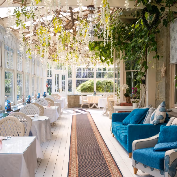 Hotel breakfast conservatory