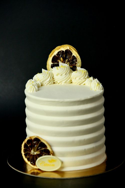 Gateau Signe M cakes for any event