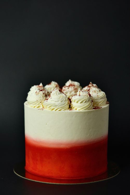 Gateau Signe M cakes for any event