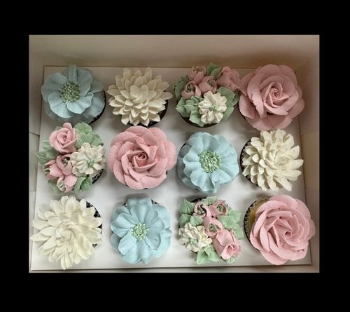 Gateau Signe M cakes for any event