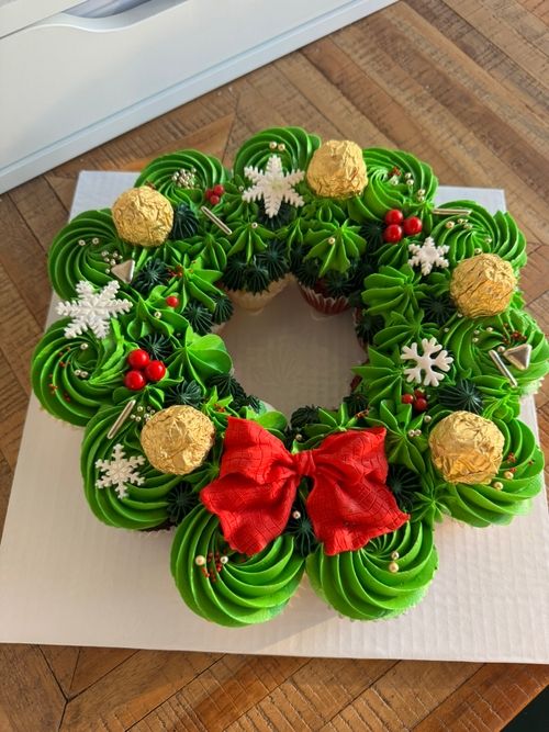 Gateau Signe M cakes for any event