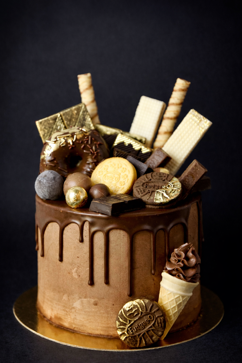 Gateau Signe M cakes for any event