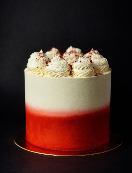 Gateau Signe M cakes for any event