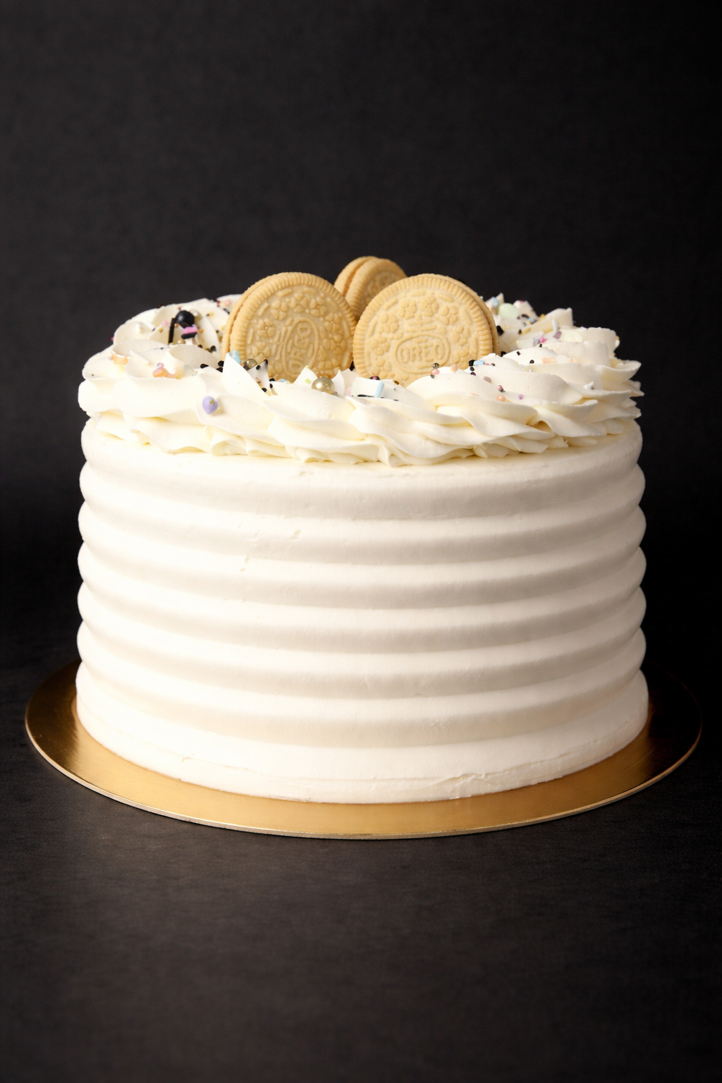 Gateau Signe M cakes for any event