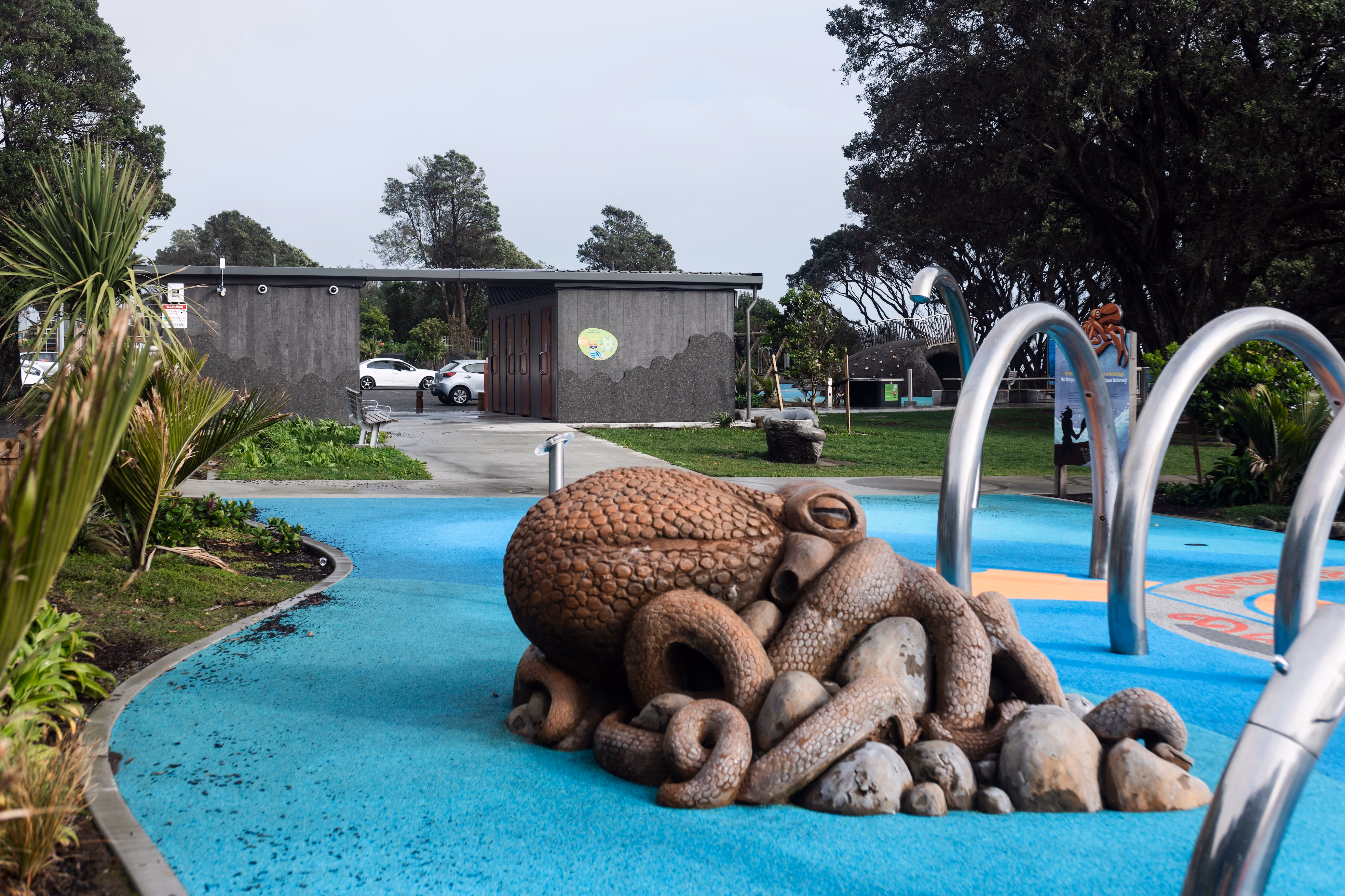 Kāwaroa Park, New Plymouth - Permaloo 80