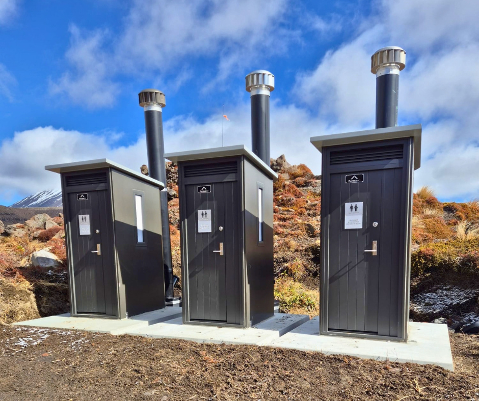 Oturere Hut - Tongariro National Park