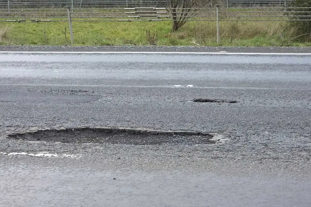 Nine News: Western Highway pothole reports up 128% in a year